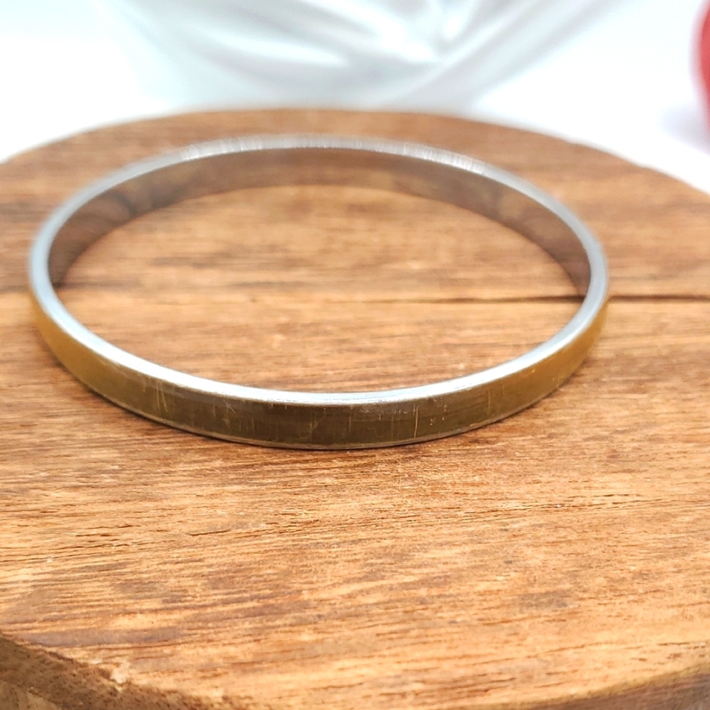 Golden Tone Green Melt Bracelet B3004